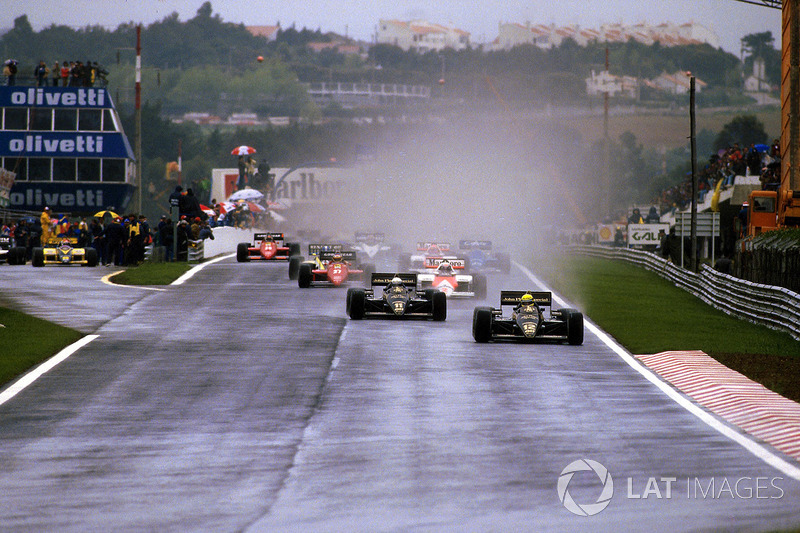 Start zum GP Portugal 1985 in Estoril: Ayrton Senna, Lotus 97T, führt