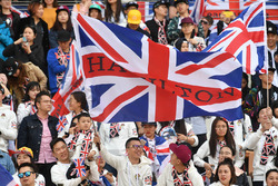 Lewis Hamilton, Mercedes-AMG F1 fans en vlaggen