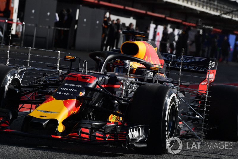 Max Verstappen, Red Bull Racing RB14 with aero sensors