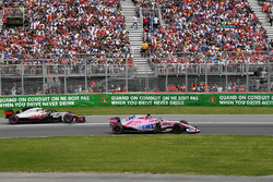 Серхіо Перес, Force India VJM11, Кевін Магнуссен, Haas F1 Team VF-18