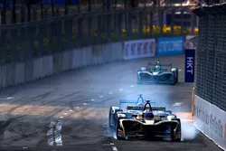 Andre Lotterer, Techeetah, locks his brakes