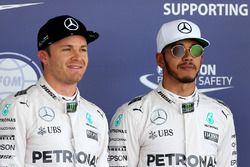 Pole de Lewis Hamilton, Mercedes AMG F1, segundo Nico Rosberg, Mercedes AMG F1