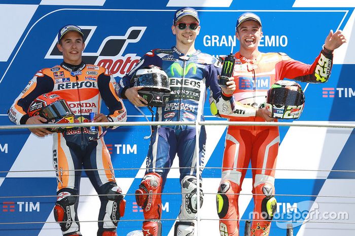 podio: primer lugar Jorge Lorenzo, Yamaha Factory Racing, segundo lugar Marc Márquez, Repsol Honda Team, tecer lugar Andrea Iannone, Ducati Team