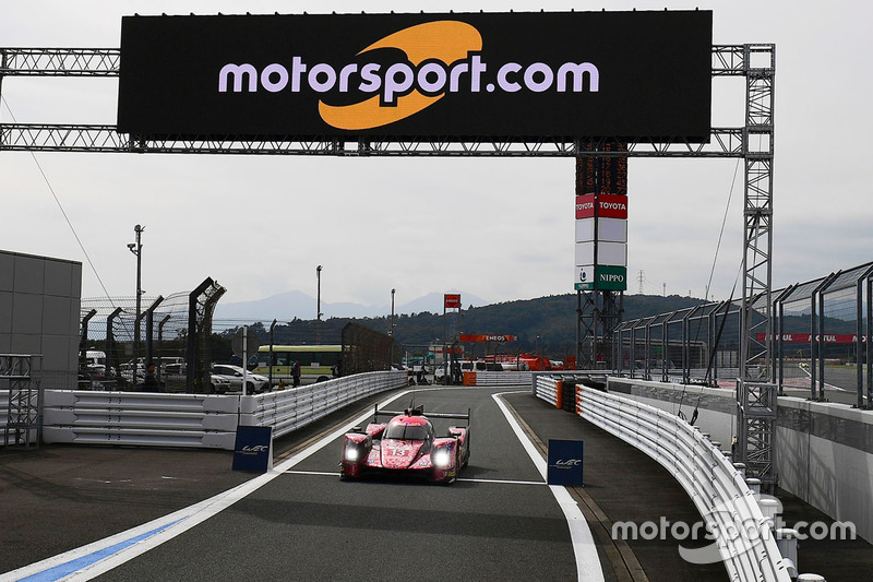 6. LMP1: #13 Rebellion R-One AER: Matheo Tuscher, Dominik Kraihamer, Alexandre Imperatori