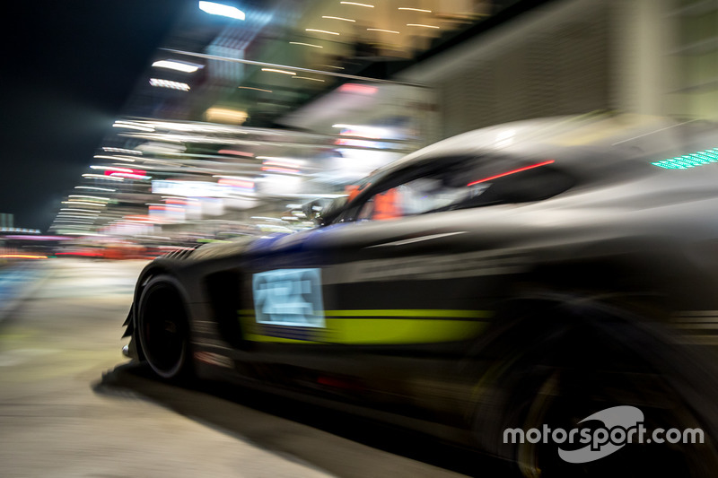 #29 AMG-Team HTP Motorsport, Mercedes-AMG GT3