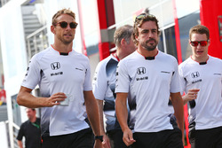 Jenson Button, McLaren; Fernando Alonso, McLaren