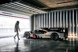 #1 Porsche Team, Porsche 919 Hybrid: Timo Bernhard, Mark Webber, Brendon Hartley