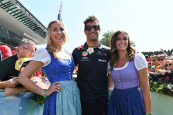 Daniel Ricciardo, Red Bull Racing and girls