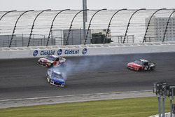 Kyle Larson, Chip Ganassi Racing, Chevrolet Camaro Credit One Bank spins after contact with Kyle Busch, Joe Gibbs Racing, Toyota Camry Skittles Red White & Blue