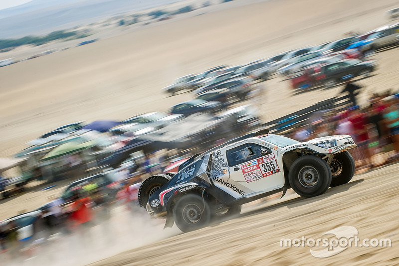 #355 SsangYong Tivoli DKR: Óscar Fuertes, Diego Vallejo