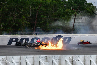 Crash : Robert Wickens, Schmidt Peterson Motorsports Honda, James Hinchcliffe, Schmidt Peterson Motorsports Honda, Ryan Hunter-Reay, Andretti Autosport Honda, Pietro Fittipaldi, Dale Coyne Racing Honda