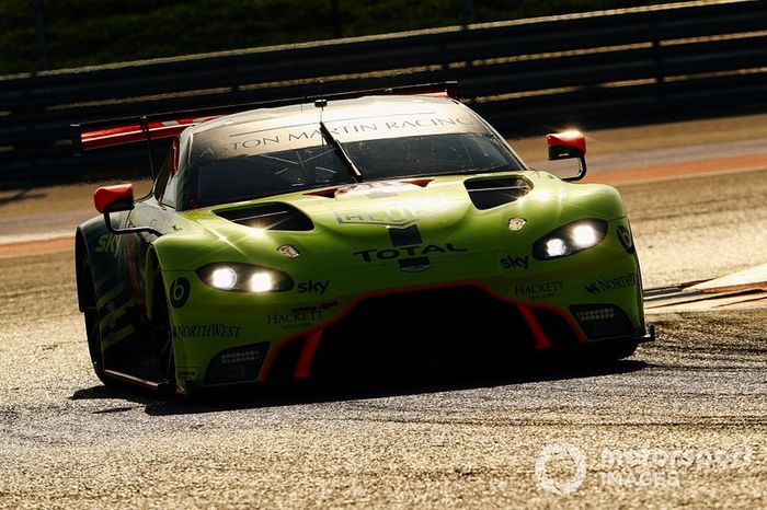 #98 Aston Martin Racing Aston Martin Vantage: Paul Dalla Lana, Darren Turner, Ross Gunn 