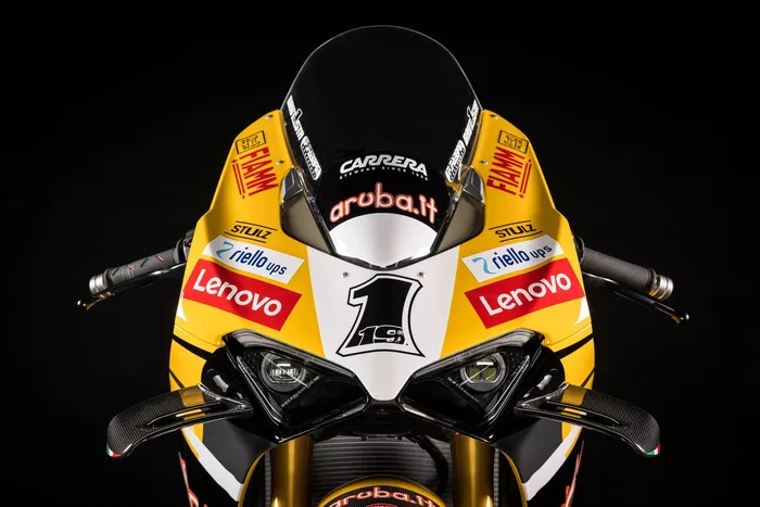 Réplica de la Panigale V4 Bagnaia 2023 Campeona del Mundo