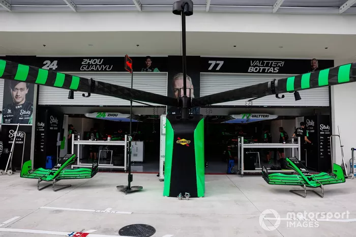 Stake F1 Team Patea el garaje de Sauber