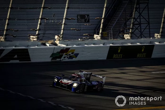 #54 CORE autosport Nissan DPi, DPi: Jonathan Bennett, Colin Braun, Romain Dumas, Loic Duval