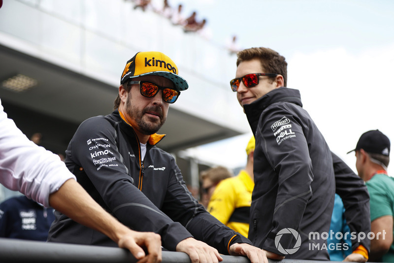 Fernando Alonso, McLaren, e Stoffel Vandoorne, McLaren