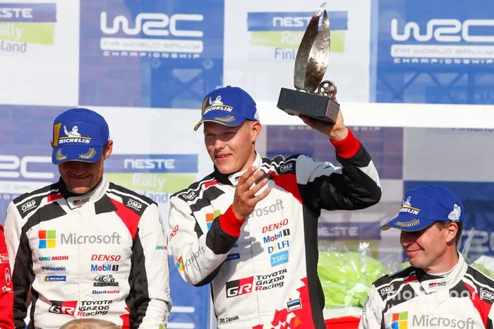 Podio: Il vincitore Ott Tänak, Martin Järveoja, Toyota Gazoo Racing WRT Toyota Yaris WRC