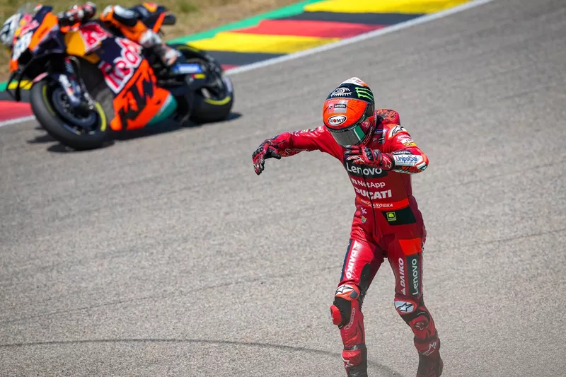 Pecco Bagnaia après sa chute
