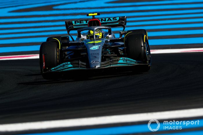 Lewis Hamilton, Mercedes W13