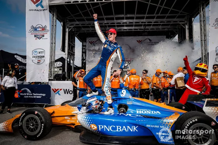 Scott Dixon, Chip Ganassi Racing Honda, podio