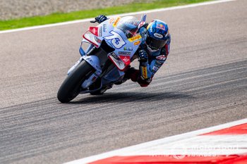 Alex Márquez se fractura tres costillas y no correrá en India