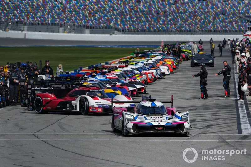 #60 Meyer Shank Racing w/ Curb Agajanian Acura ARX-06: Tom Blomqvist, Colin Braun, Helio Castroneves, Simon Pagenaud