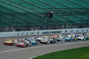 Joey Logano, Team Penske, Ford Mustang, Kevin Harvick, Stewart-Haas Racing, Ford Mustang