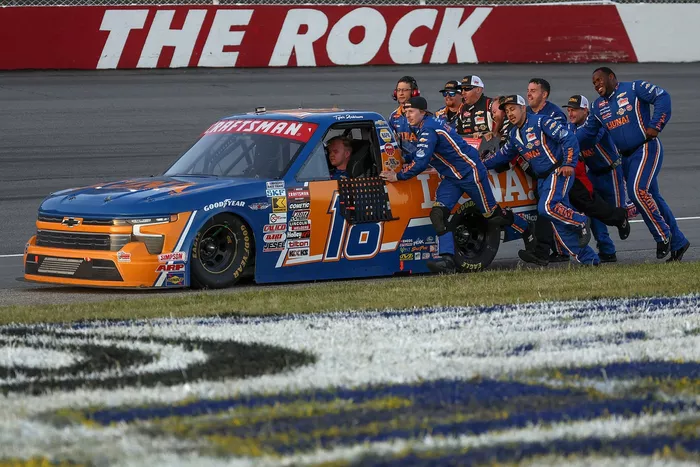 Tyler Ankrum, McAnally-Hilgemann Racing Chevrolet
