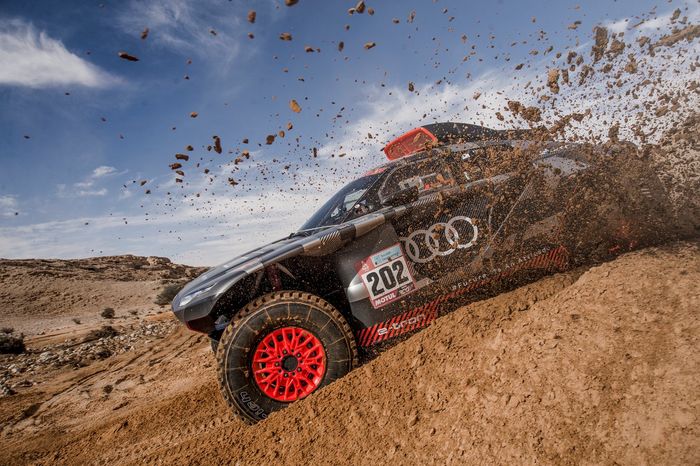 #202 Team Audi Sport Audi: Carlos Sainz, Lucas Cruz