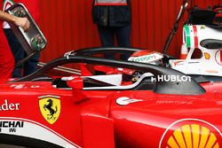 Kimi Raikkonen, Ferrari SF16-H met halo cockpit