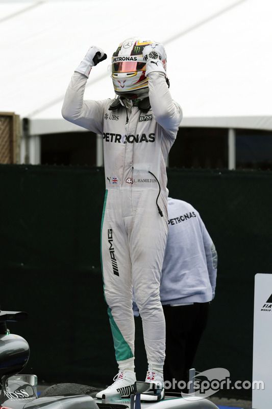 Ganador, Lewis Hamilton, Mercedes AMG F1 W07 Hybrid celebra