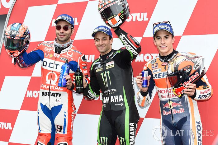 Johann Zarco, pole position Gran Premio Japón, junto a Danilo Petrucci y Marc Márquez, completando la primera fila