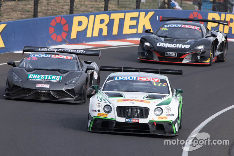 #17 Bentley Team M-Sport, Bentley Continential GT3: Andy Soucek, Maxime Soulet, Vincent Abril