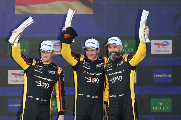 #92 The Bend Manthey Porsche 911 GT3 R: Yasser Shahin, Riccardo Pera, Richard Lietz