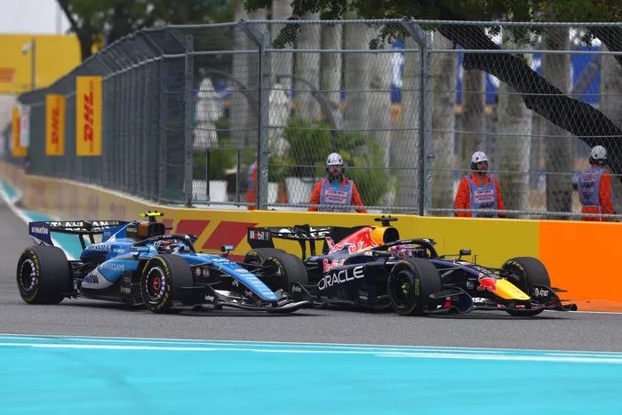 Max Verstappen, Red Bull Racing, Carlos Sainz, Williams