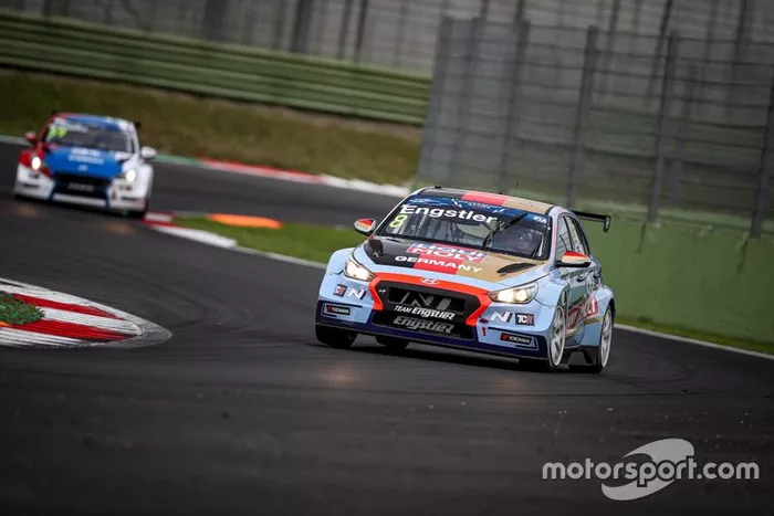 #8 GER Hyundai Team Engstler Hyundai i30 N TCR: Luca Engstler
