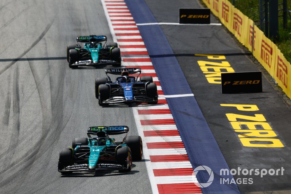 Fernando Alonso, Aston Martin AMR24, Alex Albon, Williams FW46, Lance Stroll, Aston Martin AMR24