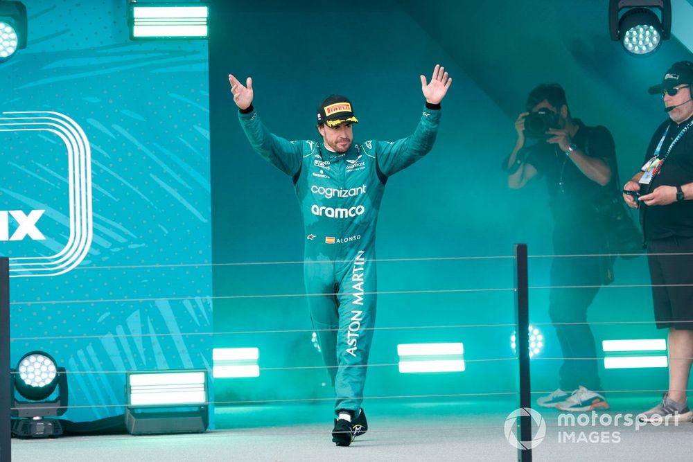 Fernando Alonso, Aston Martin F1 Team, 3rd position, arrives on the podium