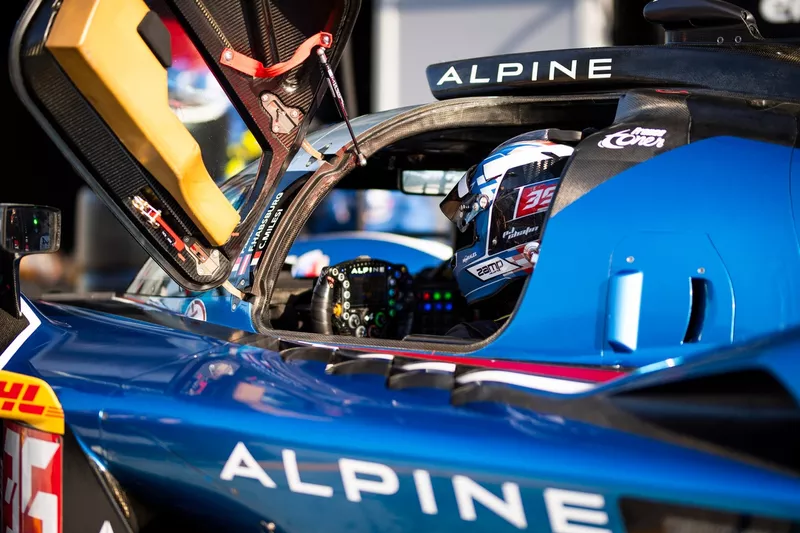 #35 Alpine Endurance Team Alpine A424: Paul-Loup Chatin
