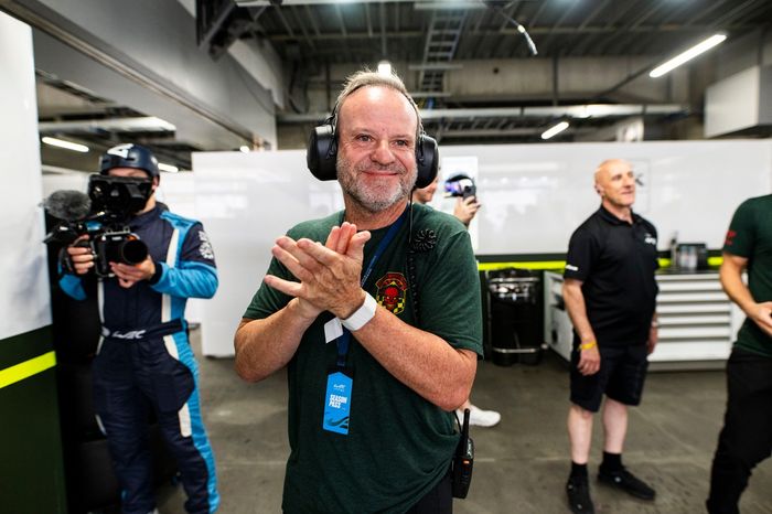 Rubens Barrichello, father of #10 Racing Spirit Of Leman Aston Martin Vantage AMR LMGT3: Eduardo Barrichello