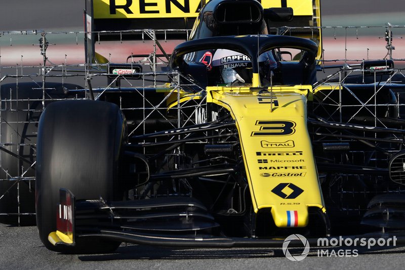 Daniel Ricciardo, Renault F1 Team R.S. 19  with aero sensors