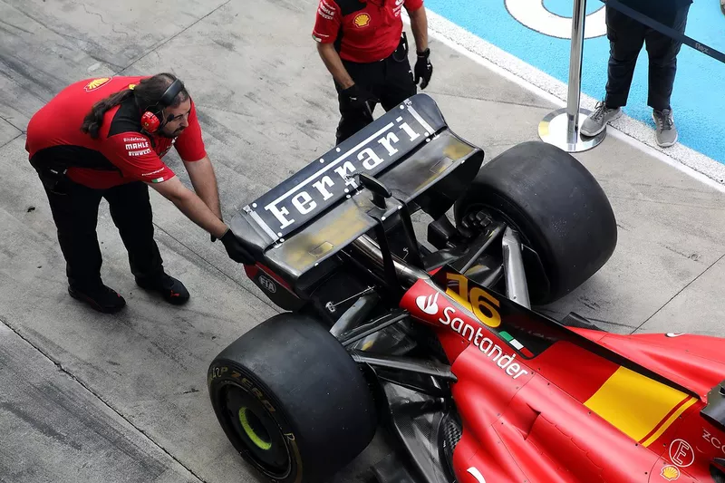 Alerón trasero Ferrari SF-23