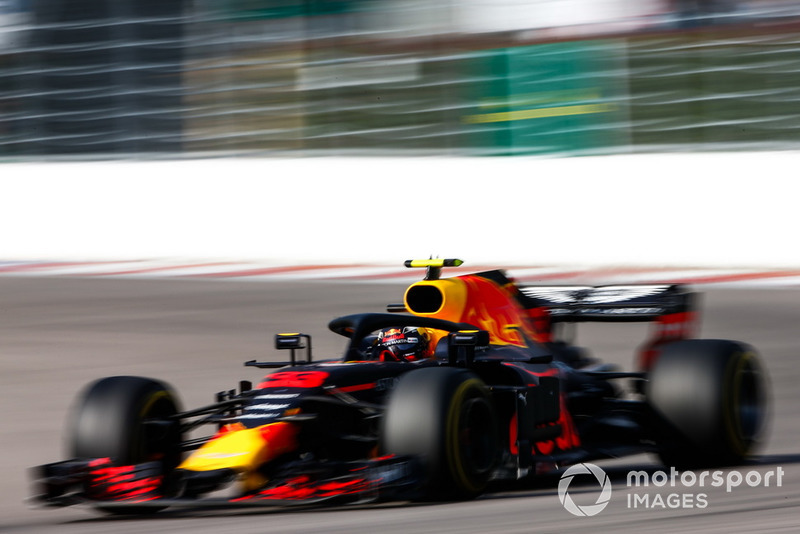 Ферстаппен і Red Bull радіють після гонки