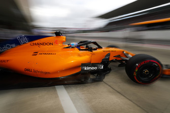 Fernando Alonso, McLaren MCL33, leaves the garage