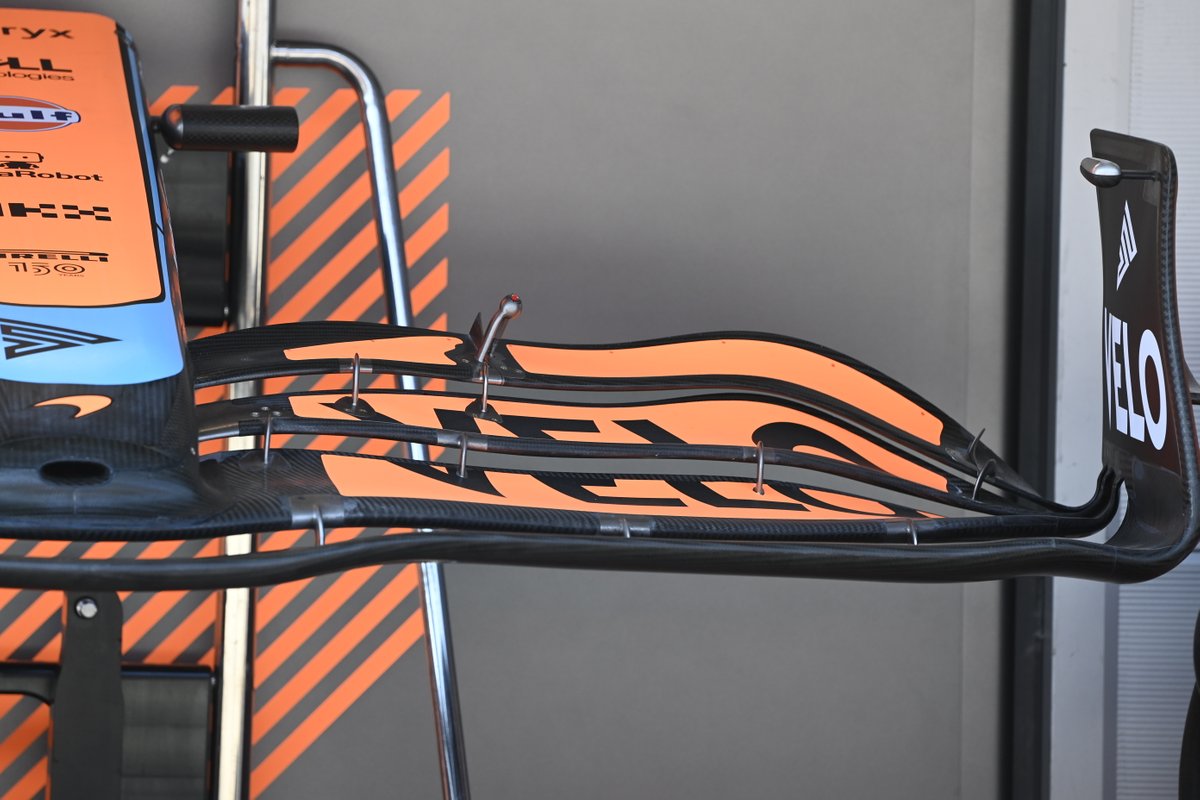 Detalle del frente y del alerón delantero del McLaren MCL36