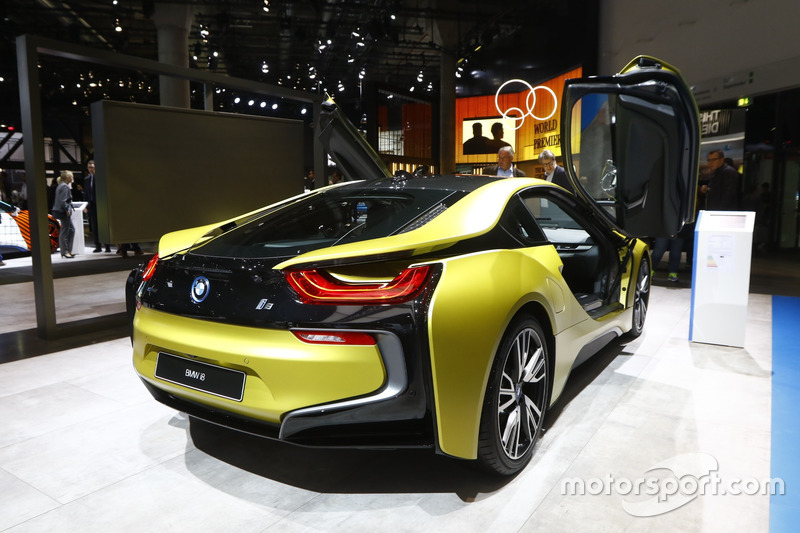 BMW i8