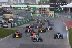 Lewis Hamilton, Mercedes AMG F1 W08, Valtteri Bottas, Mercedes AMG F1 W08, lead the field away at the start of the race