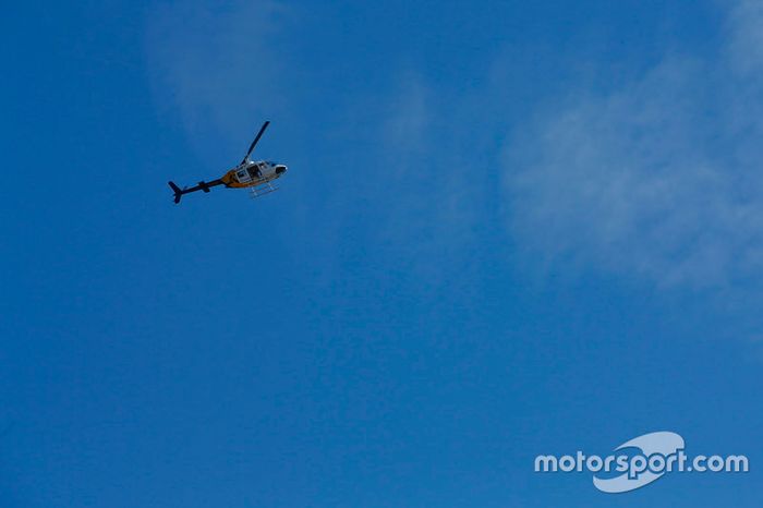 Una cámara Bell 206 Jetranger de Sam Bloxham, fotógrafo de LAT