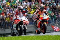 Le vainqueur Andrea Dovizioso, Ducati Team, et Dani Pedrosa, Repsol Honda Team
