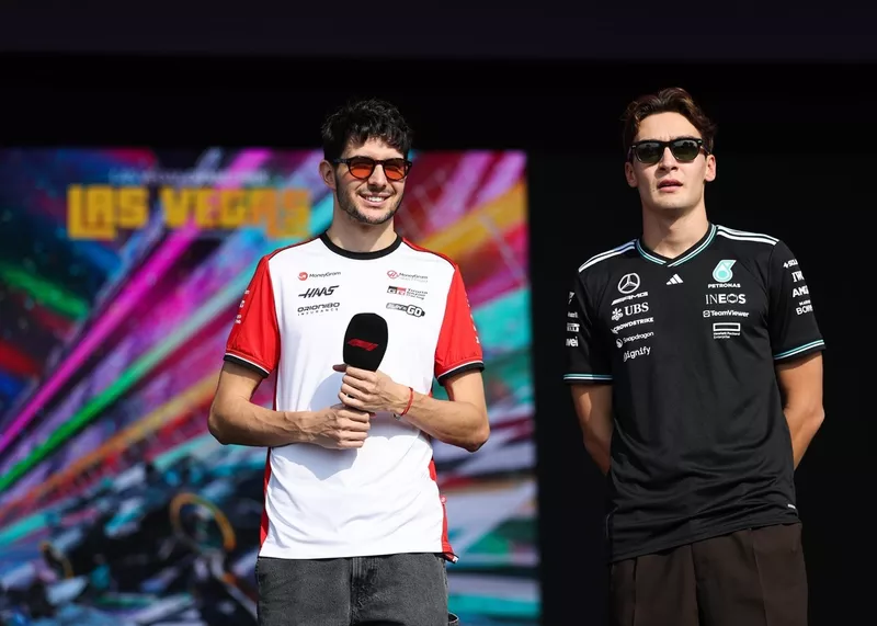 George Russell, Mercedes, Esteban Ocon, Haas F1 Team